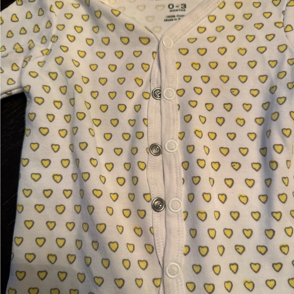 Roller Rabbit Heart Footie Pajamas yellow novelty heart size 0-3 months unisex